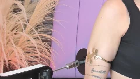   online show from February 20, 5:52 pm