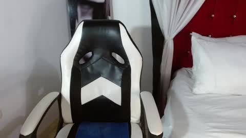 wanda online show from March 7, 11:05 pm