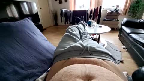 ak_2 online show from May 31, 9:41 am