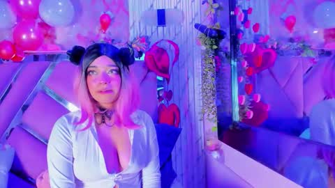 akane hikari  online show from February 14, 6:05 am