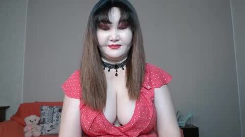 Shelly online show from December 2, 3:27 am