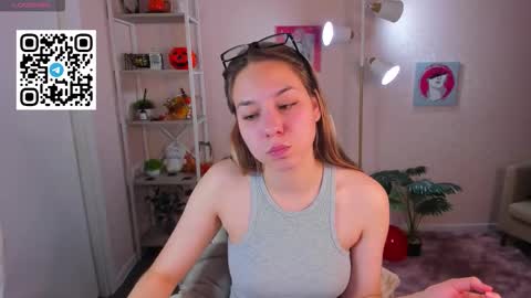 Al1ice online show from December 3, 1:26 am