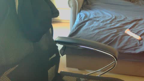 Alisha online show from April 1, 8:59 am