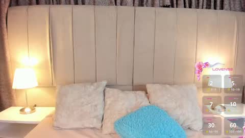 alahia_hank online show from November 7, 7:49 pm