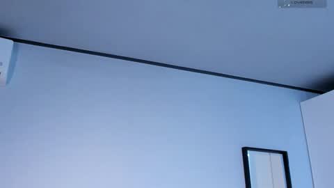     online show from February 11, 8:34 pm