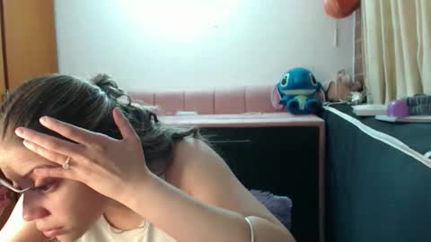 alaina_blessed online show from February 5, 11:41 pm