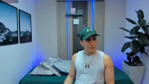 Alan  Kevin can we reach 100 thumbs up please guys  online show from November 7, 7:16 pm