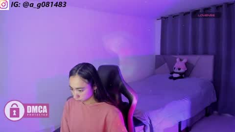alana_pherson online show from August 9, 3:23 am