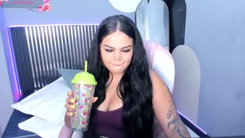 Alana Rogers online show from September 29, 7:57 pm