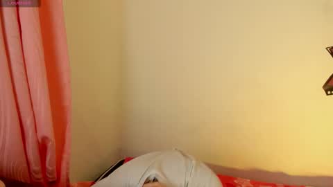 ALANA Please follow me  online show from March 18, 3:56 am