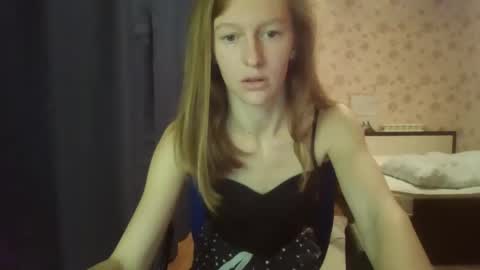 Snapshot of alane26 chatting on March 2, 3:27 pm Elisa online show from March 2, 3:27 pm