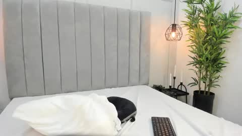 Alanna  online show from February 10, 6:24 pm