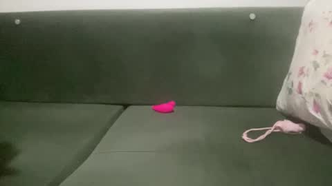 alarasissy online show from December 15, 5:09 pm