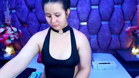 AlaSmith  online show from June 17, 2:49 am