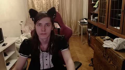 Albert You can ------------ support me at  online show from February 6, 9:28 pm