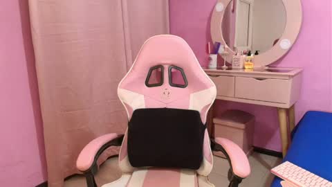 aldana_stone online show from March 25, 1:45 am