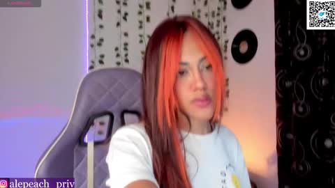 Snapshot of ale_petitee chatting on September 26, 6:10 am alexa online show from September 26, 6:10 am