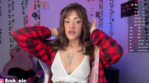 Snapshot of ale_petitee chatting on December 29, 6:45 am alexa online show from December 29, 6:45 am