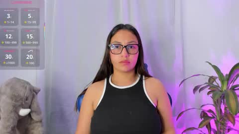 aleaa  online show from November 10, 1:08 am