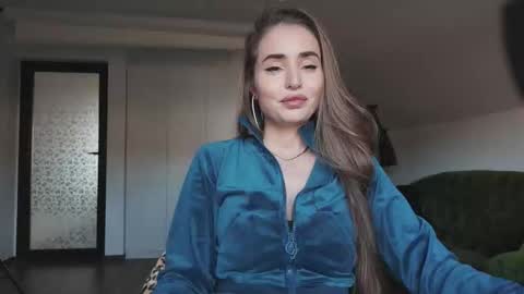 Alecssalove online show from February 11, 1:59 pm