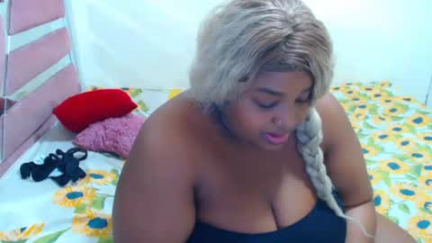 aleeinvein1 online show from April 21, 1:31 am