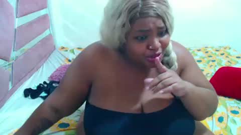 aleeinvein1 online show from April 21, 5:03 am