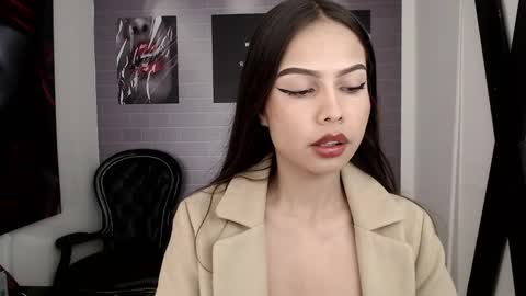 Alice in wonderland online show from November 9, 1:14 pm