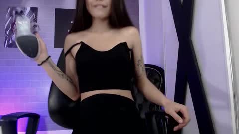 Alice in wonderland online show from February 24, 7:39 pm