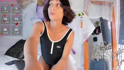 aleexiiaa online show from October 26, 2:50 pm