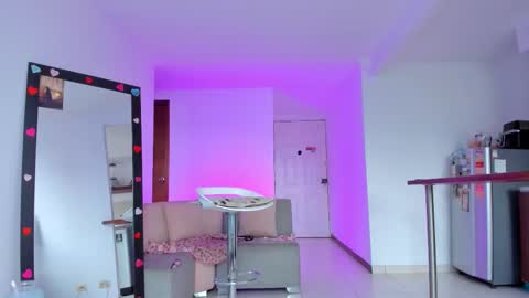 Alejandra Arango online show from March 8, 4:00 pm