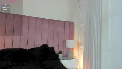 Alejandra Arango online show from February 7, 7:59 pm