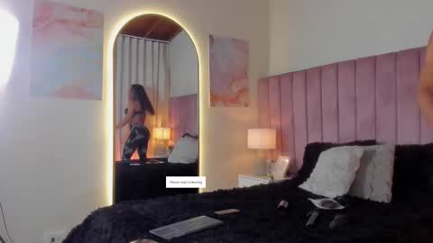 Alejandra Arango online show from September 17, 8:01 pm