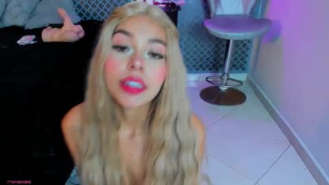 aleja_bloom online show from February 25, 12:53 pm