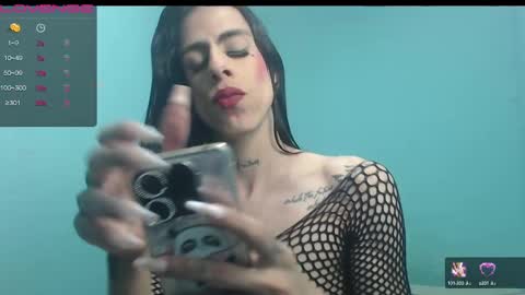 Snapshot of aleja_hornet chatting on March 9, 6:17 am aleja online show from March 9, 6:17 am