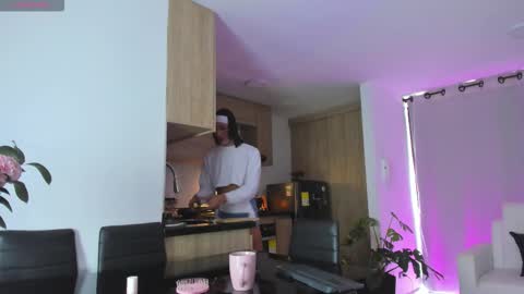 A L E J A N D R A online show from October 16, 7:35 pm