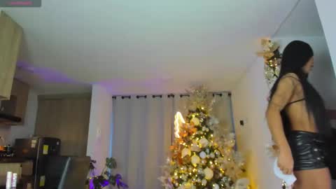 A L E J A N D R A online show from November 16, 11:01 am