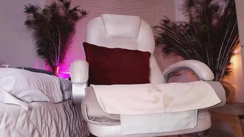 Alejandra online show from February 27, 6:57 am