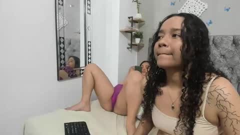 alejandra_evanss online show from December 22, 5:55 am