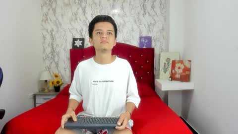 ALEJANDRA JAMES online show from April 18, 11:23 am