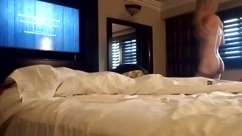 Snapshot of alejandrochao84 chatting on September 16, 12:12 am alejandrochao84 online show from September 16, 12:12 am