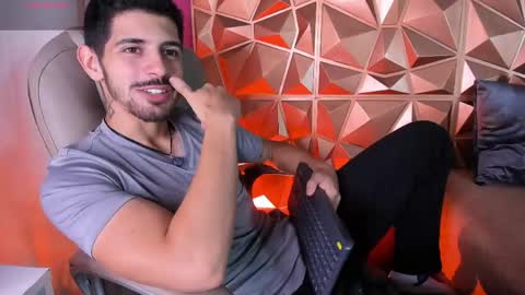 Alejo  online show from March 21, 4:29 am