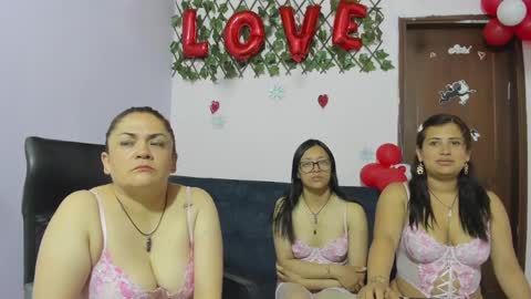 zoe and Kataleya online show from February 17, 3:47 am