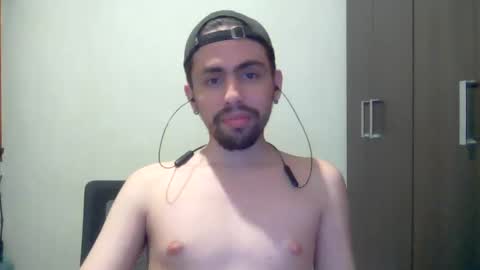 alejo_shy online show from December 16, 5:17 am