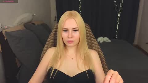 Alena online show from March 5, 4:35 pm