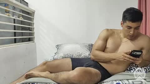 aleshk123 online show from April 25, 1:19 am