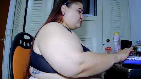 Alesia jones01 online show from May 24, 5:36 am