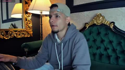Alessandro King online show from April 25, 7:11 pm
