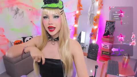 Alessa online show from October 4, 6:39 pm