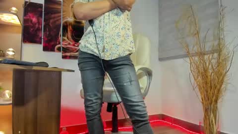 ALESSANDRO  WYE online show from February 13, 3:29 am