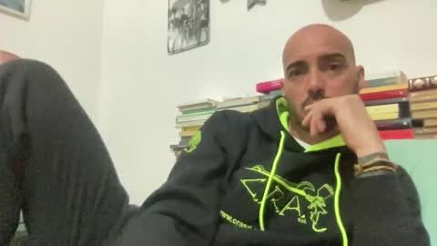 alessandromori91 online show from April 14, 8:34 pm